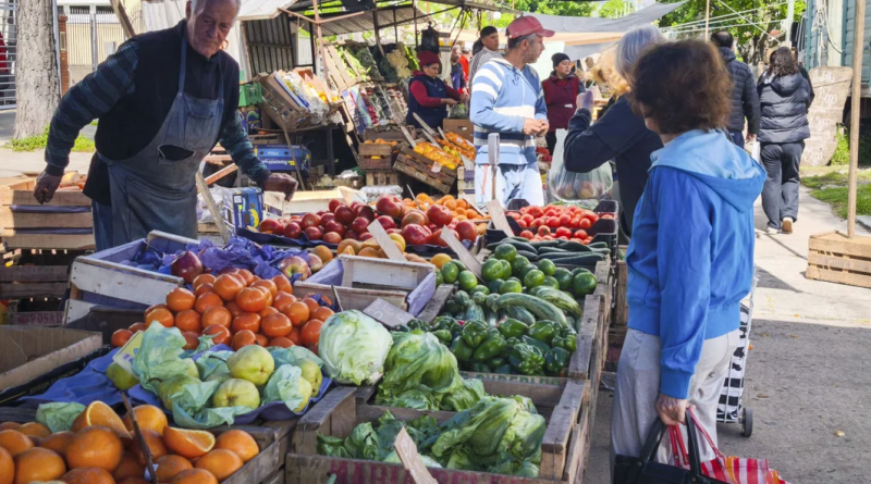 Inflación: con la vieja fórmula, el INDEC dará a conocer el dato de enero