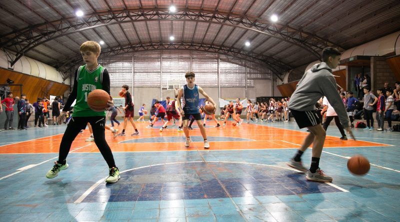 Ciudad del Deporte: convocan a sumarse al equipo de básquet de Capital