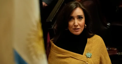 Villarruel participó de un acto por Malvinas en Chivilcoy y explicó por qué esta vez no fue a Tierra del Fuego