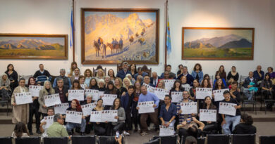 Ulpiano Suarez entregó las distinciones legislativas “Bailarines Destacados de la Ciudad de Mendoza”