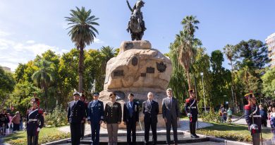 Ulpiano Suarez honró a los héroes de Malvinas con dos emotivos actos