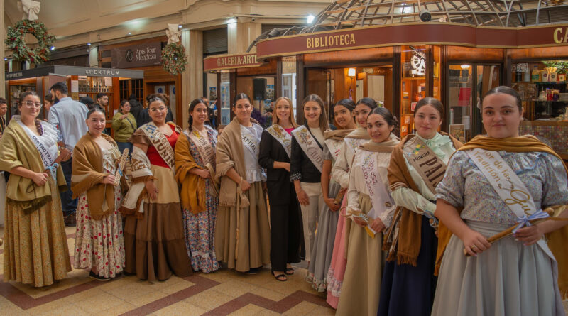 Flores y Paisanas de la Tradición se capacitaron en turismo en la Ciudad de Mendoza