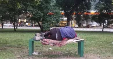 La Iglesia alertó sobre el crecimiento de familias de clase media que ya no alcanzan a pagar alimentos ni alquiler La Iglesia alertó sobre el crecimiento de familias de clase media que ya no alcanzan a pagar alimentos ni alquiler