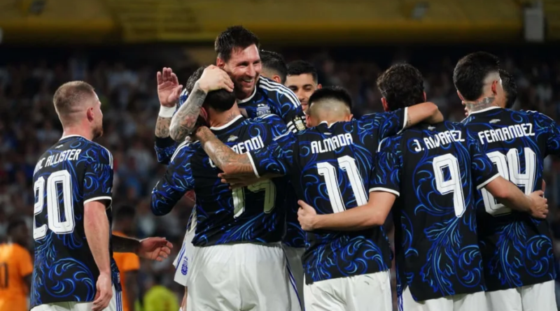 Rumbo al Mundial 2026: tres futbolistas de la Selección argentina arribaron al país y le dejaron un mensaje al DT Rumbo al Mundial 2026: tres futbolistas de la Selección argentina arribaron al país y le dejaron un mensaje al DT