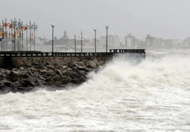 Tras la ciclogénesis, alerta naranja por temporal en la Costa: esperan olas gigantes y vientos de 100 km/h
