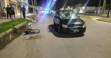 Una mujer de 43 años murió tras chocar contra un auto en La Plata