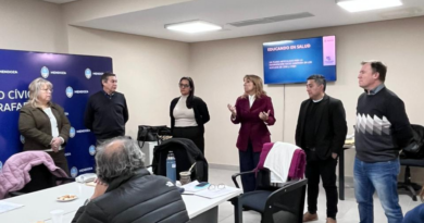 Directores de escuelas y supervisores participaron en una jornada de educación sociosanitaria