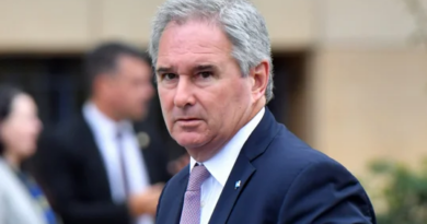 El Gobierno aseguró que “no está destruyendo” la Cancillería, sino que está “terminando con la politización kirchnerista” El Gobierno aseguró que “no está destruyendo” la Cancillería, sino que está “terminando con la politización kirchnerista”