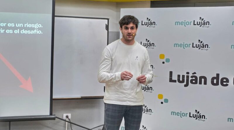 Más de 100 emprendedores y comerciantes participaron de una capacitación para potenciar sus negocios en Luján de Cuyo Más de 100 emprendedores y comerciantes participaron de una capacitación para potenciar sus negocios en Luján de Cuyo