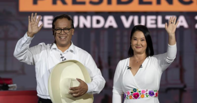 Perú: Sánchez aventajaba a Fujimori por 50,066 a 49,934 por ciento
