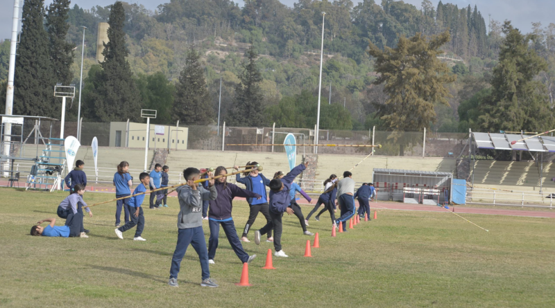 La Subsecretaría de Deportes impulsa el Programa Provincial de Iniciación al Atletismo Escolar La Subsecretaría de Deportes impulsa el Programa Provincial de Iniciación al Atletismo Escolar