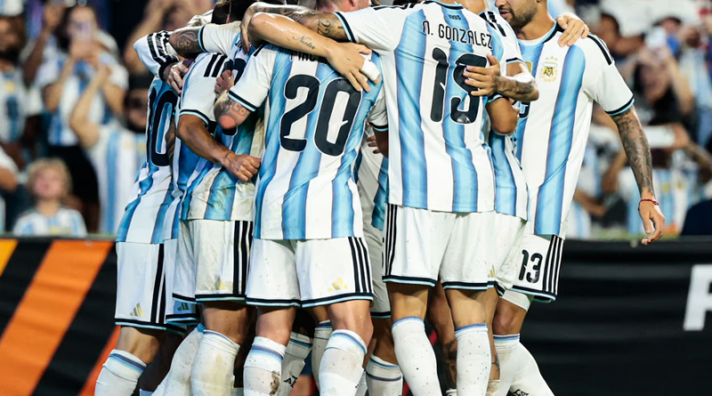 Cuál es la única incógnita que mantiene Scaloni para el debut de la Selección argentina en el Mundial 2026 Cuál es la única incógnita que mantiene Scaloni para el debut de la Selección argentina en el Mundial 2026