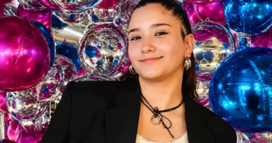 La UNCuyo despidió a Luciana Báez, la joven que murió en el violento choque de Capital La UNCuyo despidió a Luciana Báez, la joven que murió en el violento choque de Capital