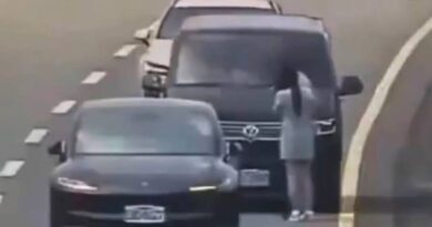 Tragedia en una autopista de Vietnam: tres personas murieron tras bajar de sus autos luego de un choque