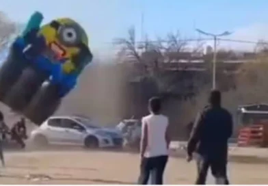 Un inflable se soltó durante los festejos por el Día del Niño en la provincia de Córdoba: dos chicos heridos