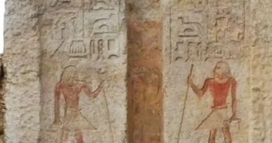 Detrás de una puerta falsa, hallan en Egipto la tumba del guardián de los secretos del faraón