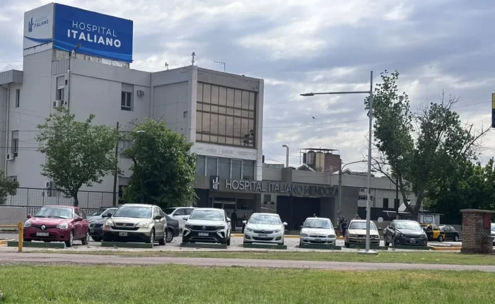 Un obrero terminó con un hierro clavado en la espalda por un accidente en Luján de Cuyo Un obrero terminó con un hierro clavado en la espalda por un accidente en Luján de Cuyo