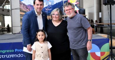 Tadeo García Zalazar: “Hay educación, salud y seguridad para los más pequeños de toda nuestra provincia” Tadeo García Zalazar: “Hay educación, salud y seguridad para los más pequeños de toda nuestra provincia”