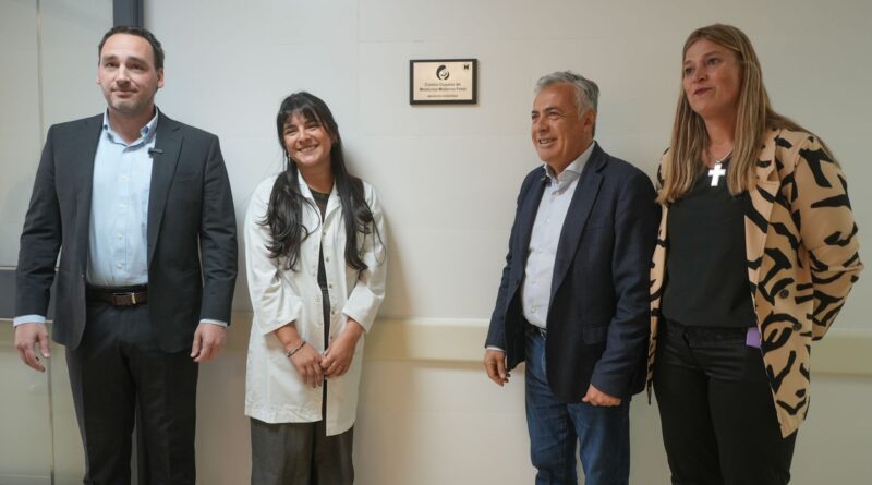 Cornejo recorrió el nuevo Centro Cuyano de Medicina Materno-Fetal del Hospital Lagomaggiore Cornejo recorrió el nuevo Centro Cuyano de Medicina Materno-Fetal del Hospital Lagomaggiore