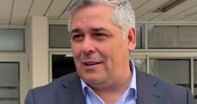 “CON ESTE FALLO DE LA CORTE YA NO HAY LÍMITES, REMATAN LA PATRIA AL MEJOR POSTOR” “CON ESTE FALLO DE LA CORTE YA NO HAY LÍMITES, REMATAN LA PATRIA AL MEJOR POSTOR”