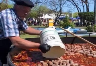 Chorizos en baldes de glifosato: el municipio asumió que se usaron los recipientes “comercializados hace 20 años” Chorizos en baldes de glifosato: el municipio asumió que se usaron los recipientes “comercializados hace 20 años”