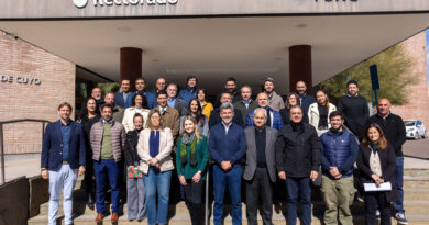 Ulpiano Suarez y Adriana García lideraron reunión de gabinete para articular acciones entre la Ciudad y la UNCuyo Ulpiano Suarez y Adriana García lideraron reunión de gabinete para articular acciones entre la Ciudad y la UNCuyo