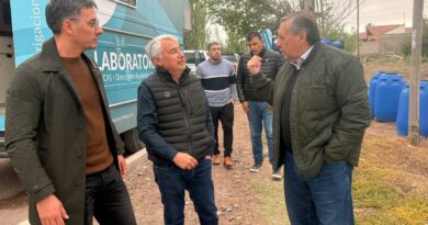 «Gestionar en la emergencia»: el objetivo que se fijaron Marinelli, Calvente y el nuevo presidente de Aysam en Corralitos «Gestionar en la emergencia»: el objetivo que se fijaron Marinelli, Calvente y el nuevo presidente de Aysam en Corralitos