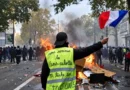 El Gobierno de Francia decretó toques de queda parciales tras la ola de disturbios El Gobierno de Francia decretó toques de queda parciales tras la ola de disturbios