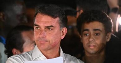 Una diputada de la Coalición Cívica le pidió explicaciones a Karina Milei sobre el avión que trasladó a Flávio Bolsonaro Una diputada de la Coalición Cívica le pidió explicaciones a Karina Milei sobre el avión que trasladó a Flávio Bolsonaro