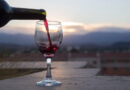 «Vino al Atardecer»: Brindemos juntos con una imponente vista desde la Terraza Jardín Mirador